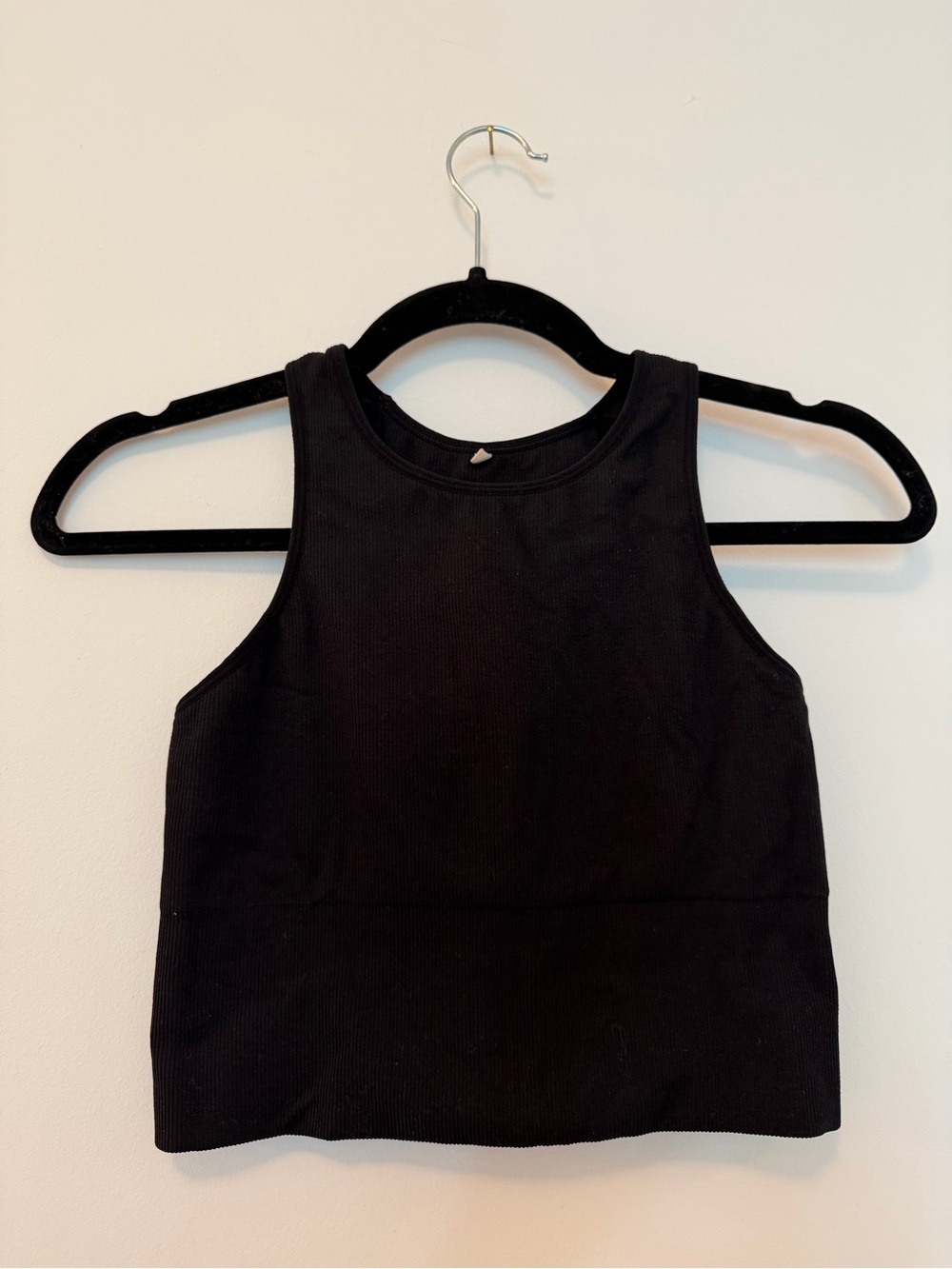 Black Ribbed Cropped Tank Top